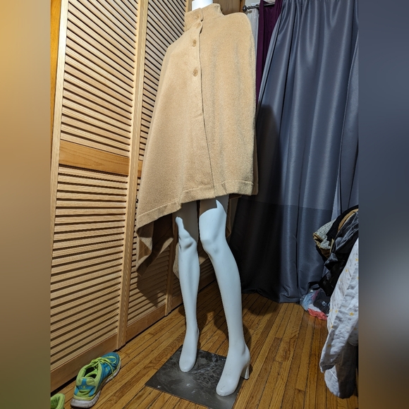 Mondi cashmere Shoal cape - Picture 6 of 8